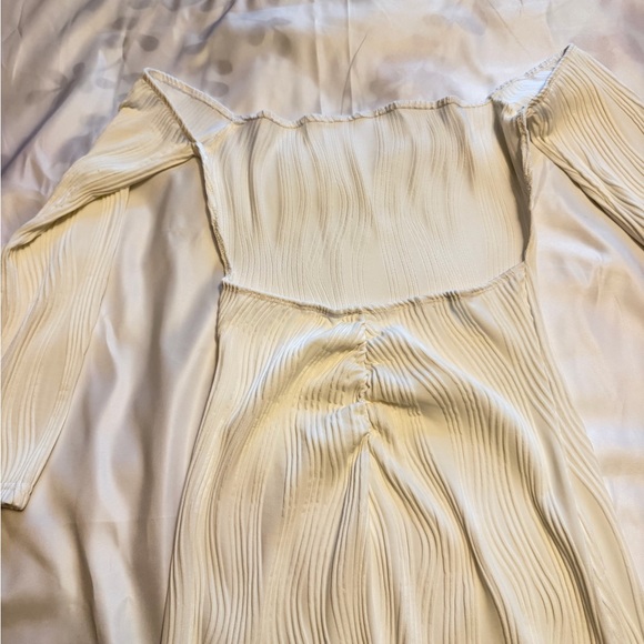 Cream Ribbed Off-Shoulder Midi Dress – Size XS - Picture 6 of 7